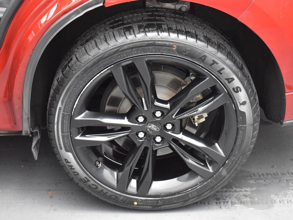 2022 Rapid Red Metallic Tinted Clearcoat Ford Edge