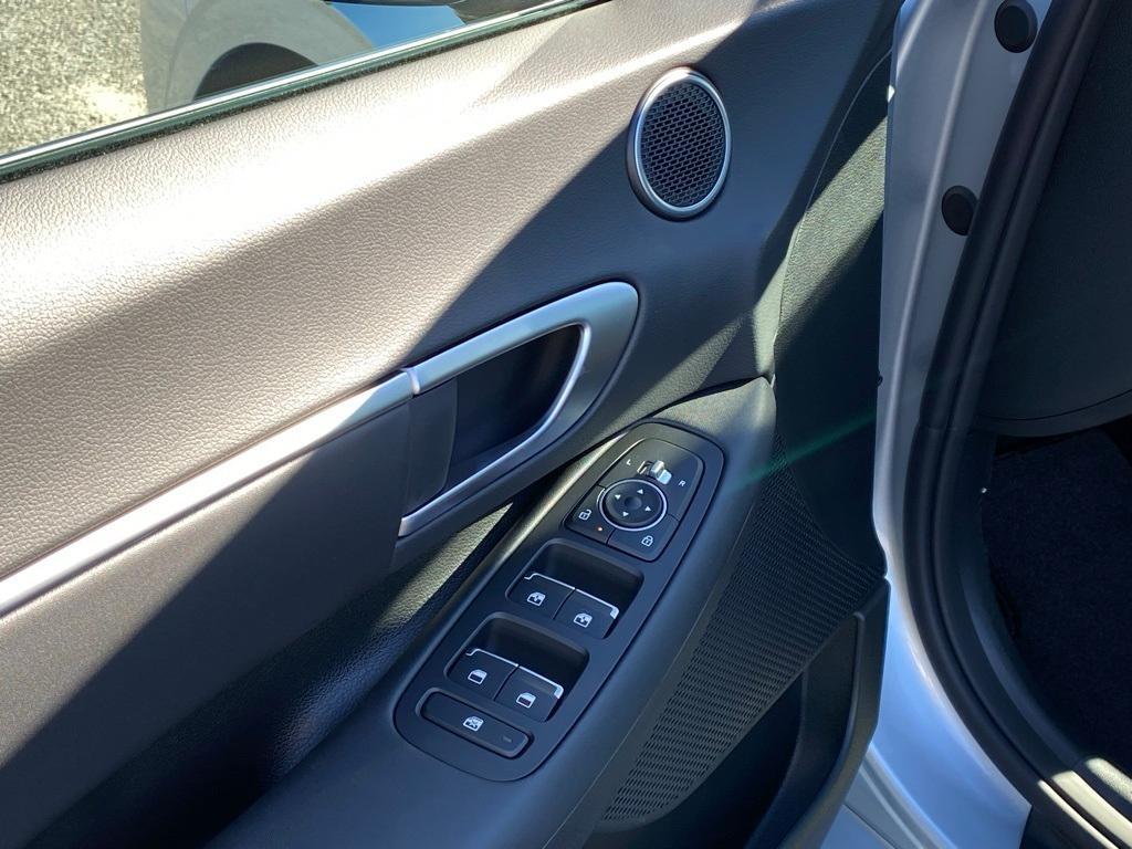 new 2026 Hyundai Sonata Hybrid car, priced at $32,800