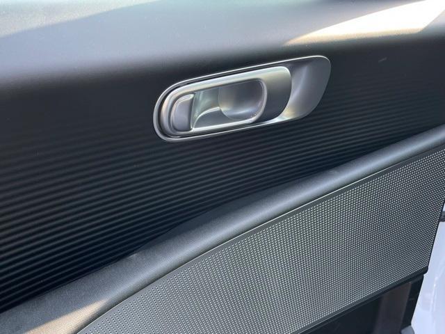 new 2025 Hyundai IONIQ 6 car, priced at $40,502