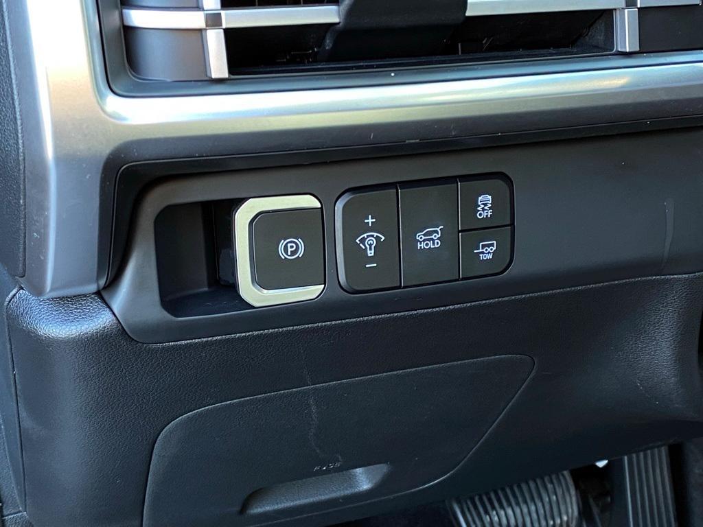 used 2024 Hyundai Santa Fe car, priced at $31,962