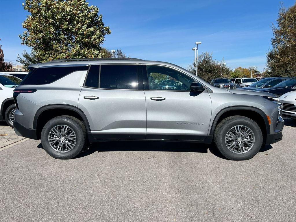 new 2026 Chevrolet Traverse car, priced at $42,257