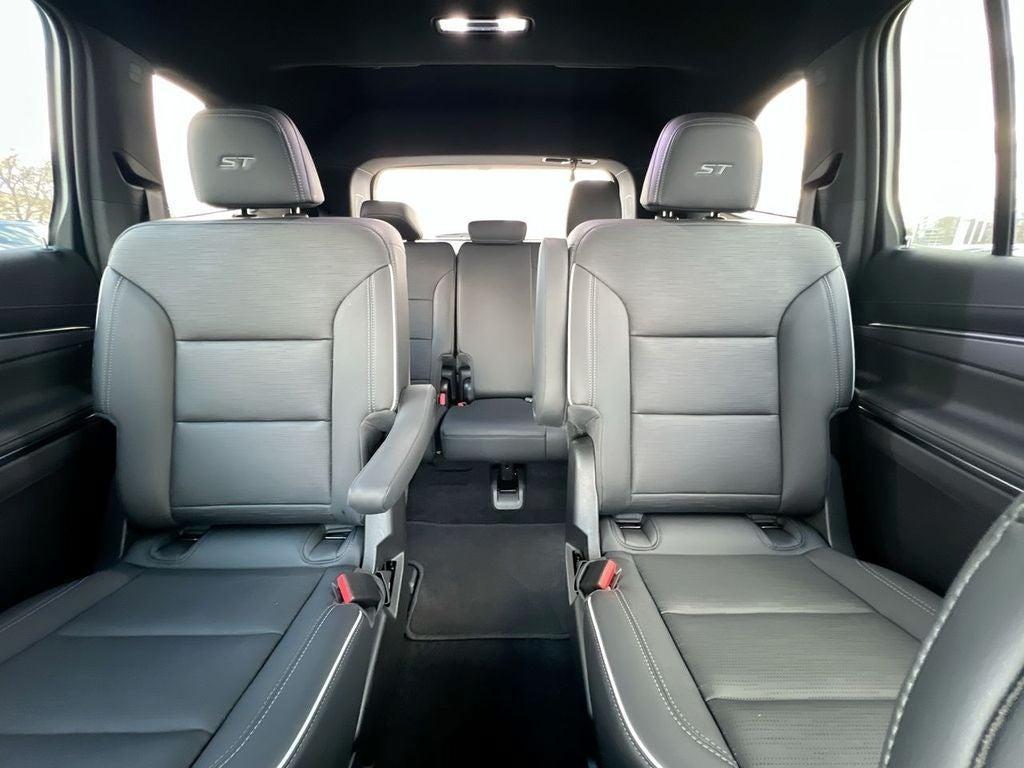 new 2025 Buick Enclave car, priced at $51,534