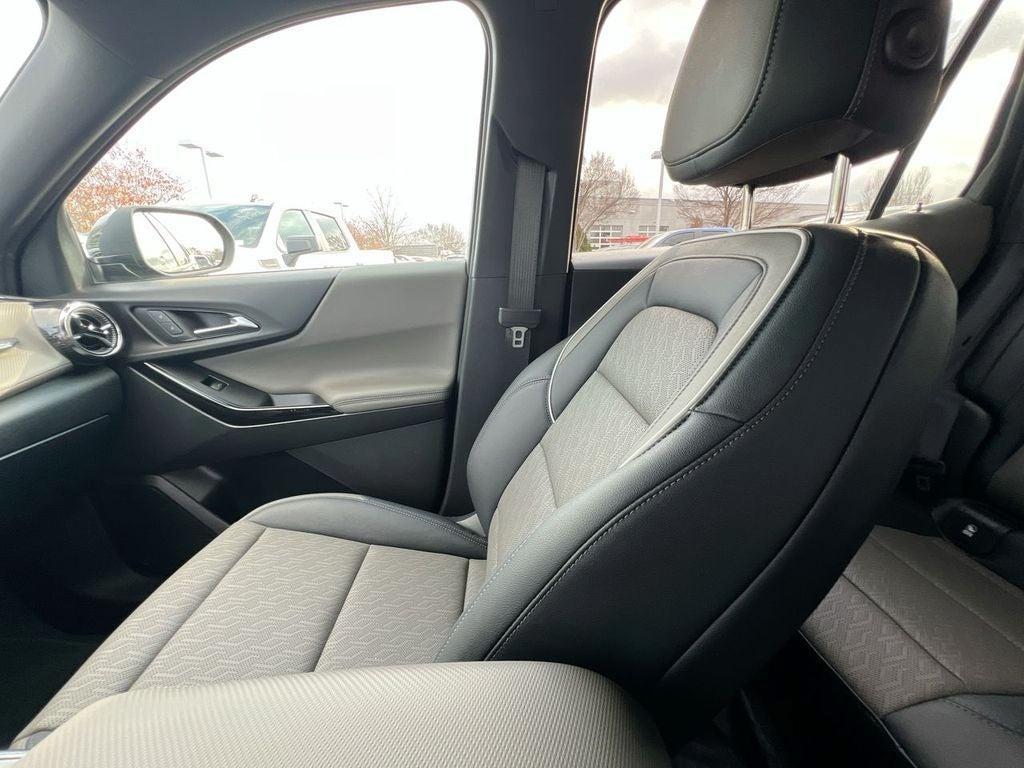 used 2026 Chevrolet Equinox car, priced at $30,000