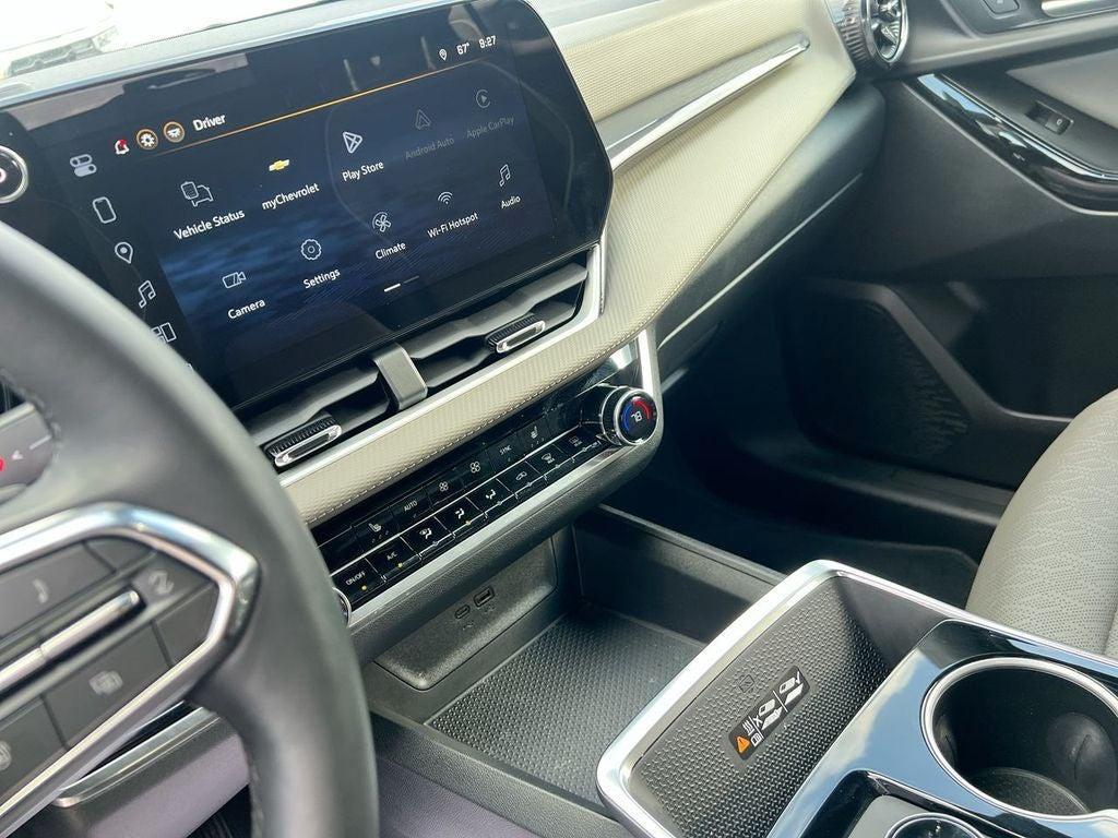 used 2026 Chevrolet Equinox car, priced at $30,000