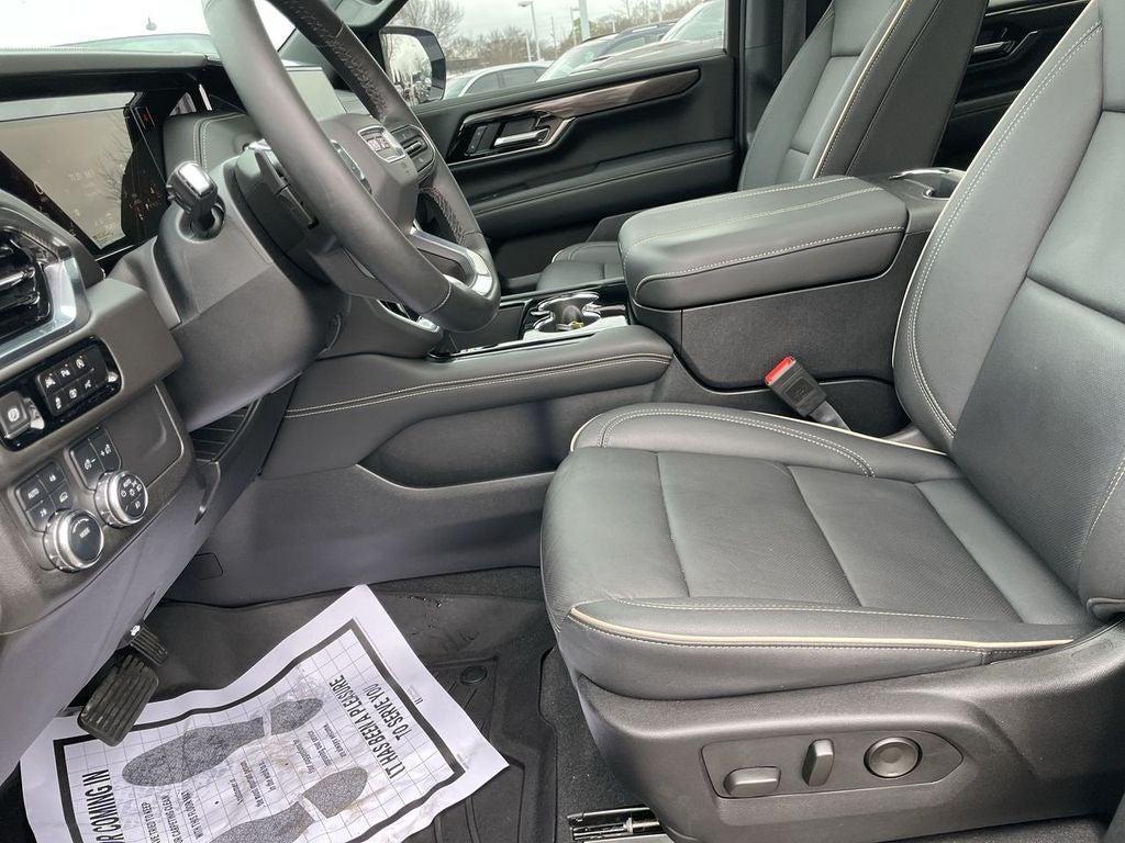 used 2025 GMC Yukon car, priced at $63,000