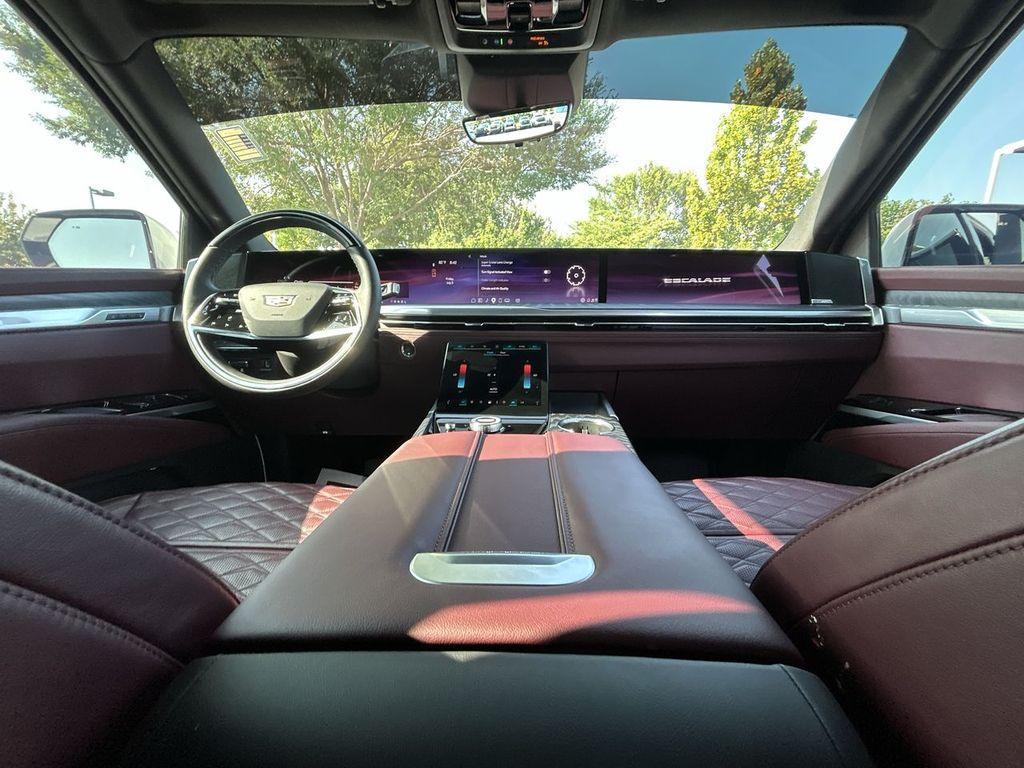 used 2025 Cadillac Escalade car