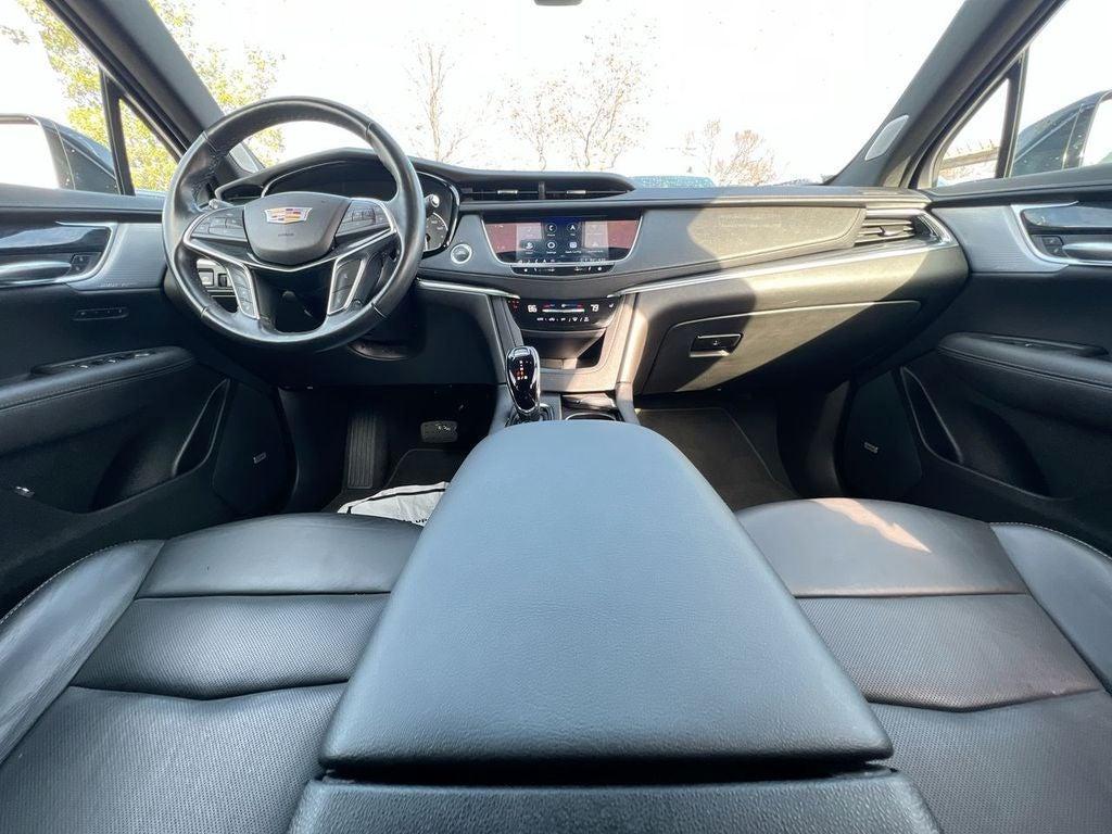 used 2024 Cadillac XT5 car, priced at $33,500