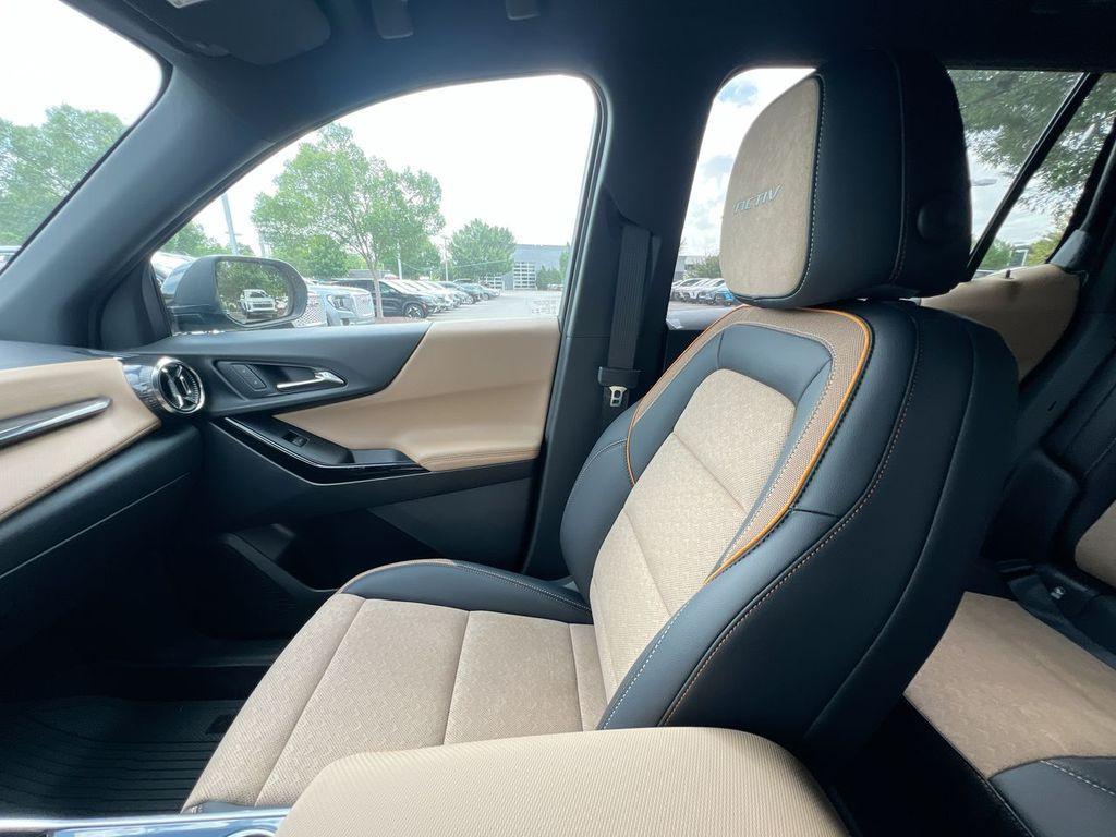 new 2026 Chevrolet Equinox car, priced at $38,712