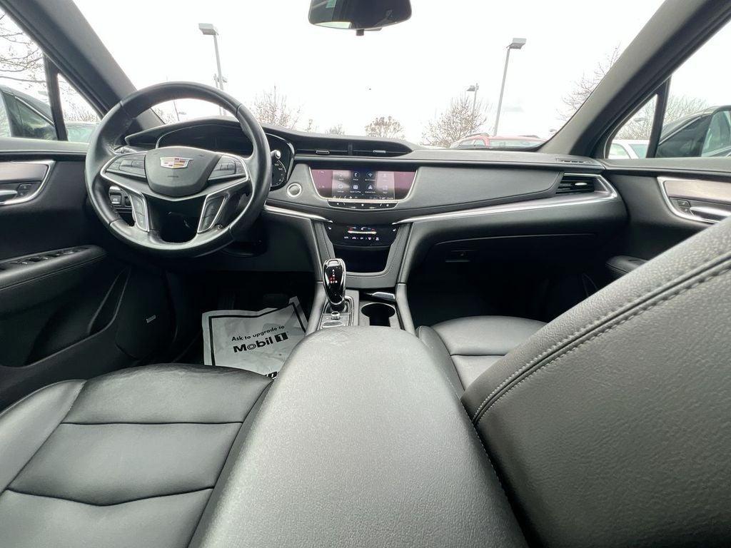 used 2020 Cadillac XT5 car, priced at $16,500