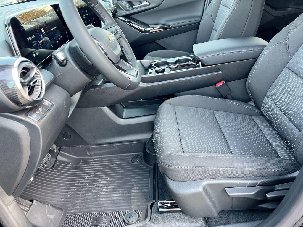 new 2026 Chevrolet Equinox car, priced at $32,150