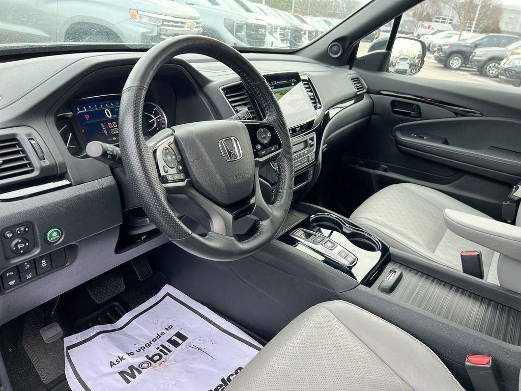 used 2023 Honda Passport car, priced at $31,000