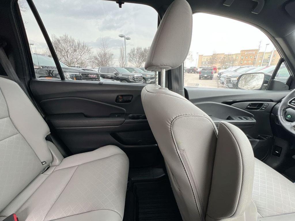 used 2023 Honda Passport car, priced at $31,000