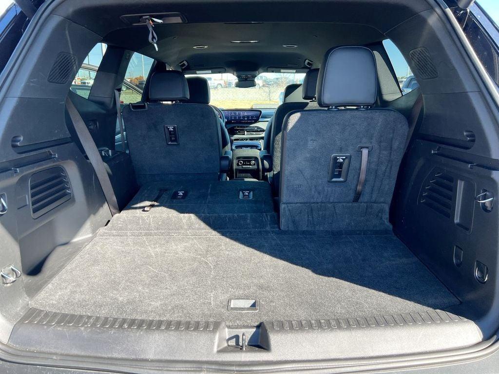 used 2025 Buick Enclave car, priced at $35,000