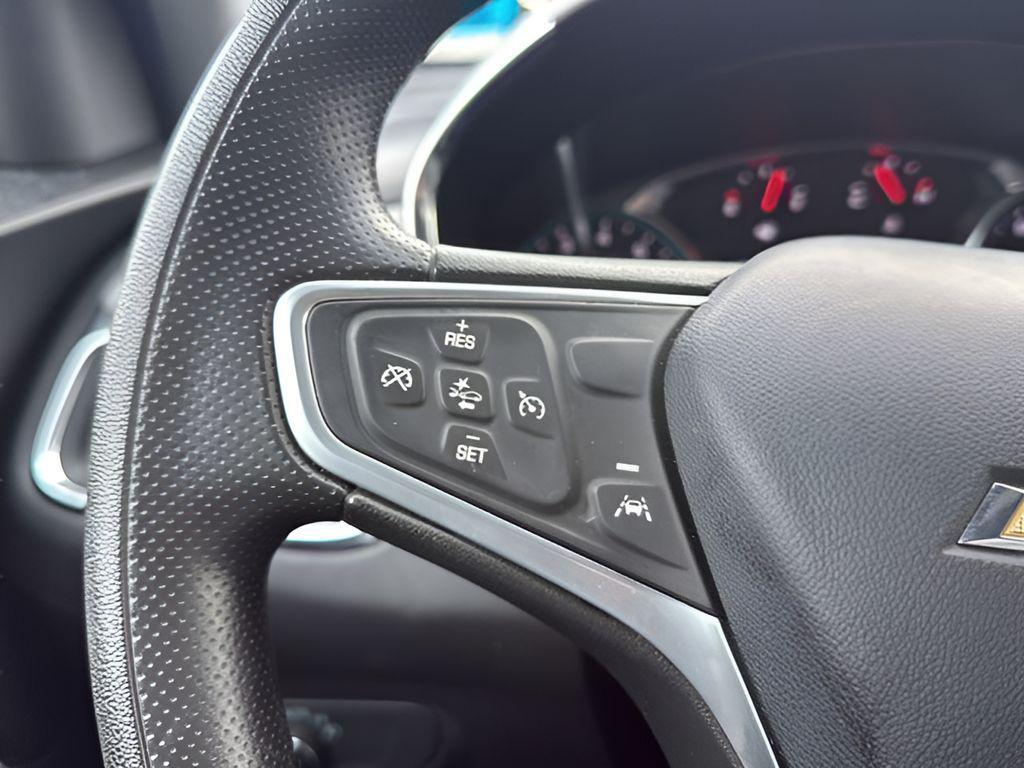used 2023 Chevrolet Equinox car, priced at $22,649