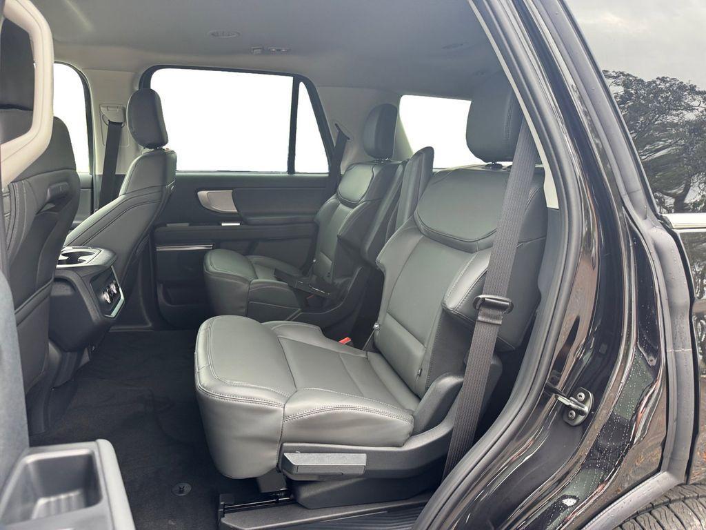 new 2026 Ford Expedition car, priced at $63,500