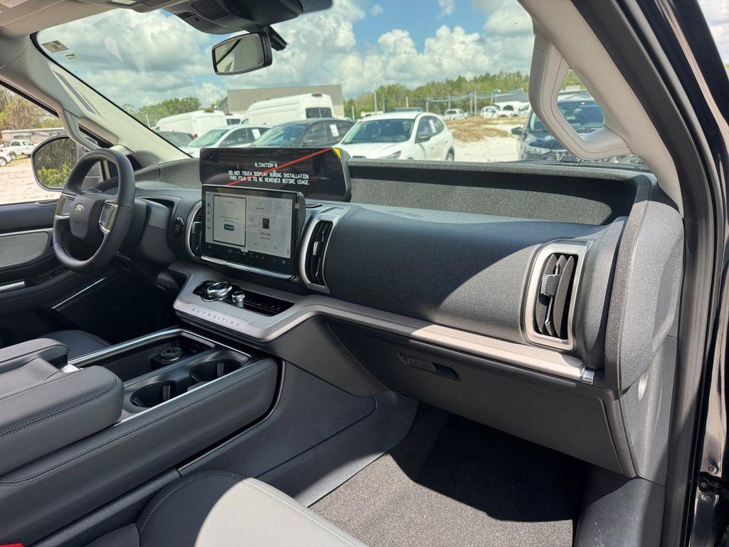 new 2026 Ford Expedition car, priced at $64,000