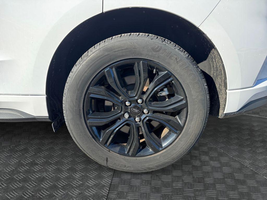 used 2024 Ford Edge car, priced at $21,784