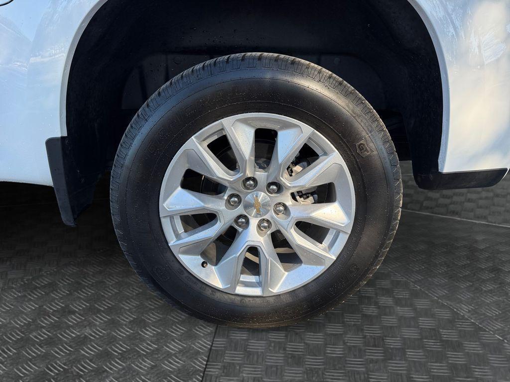 used 2025 Chevrolet Silverado 1500 car, priced at $36,486