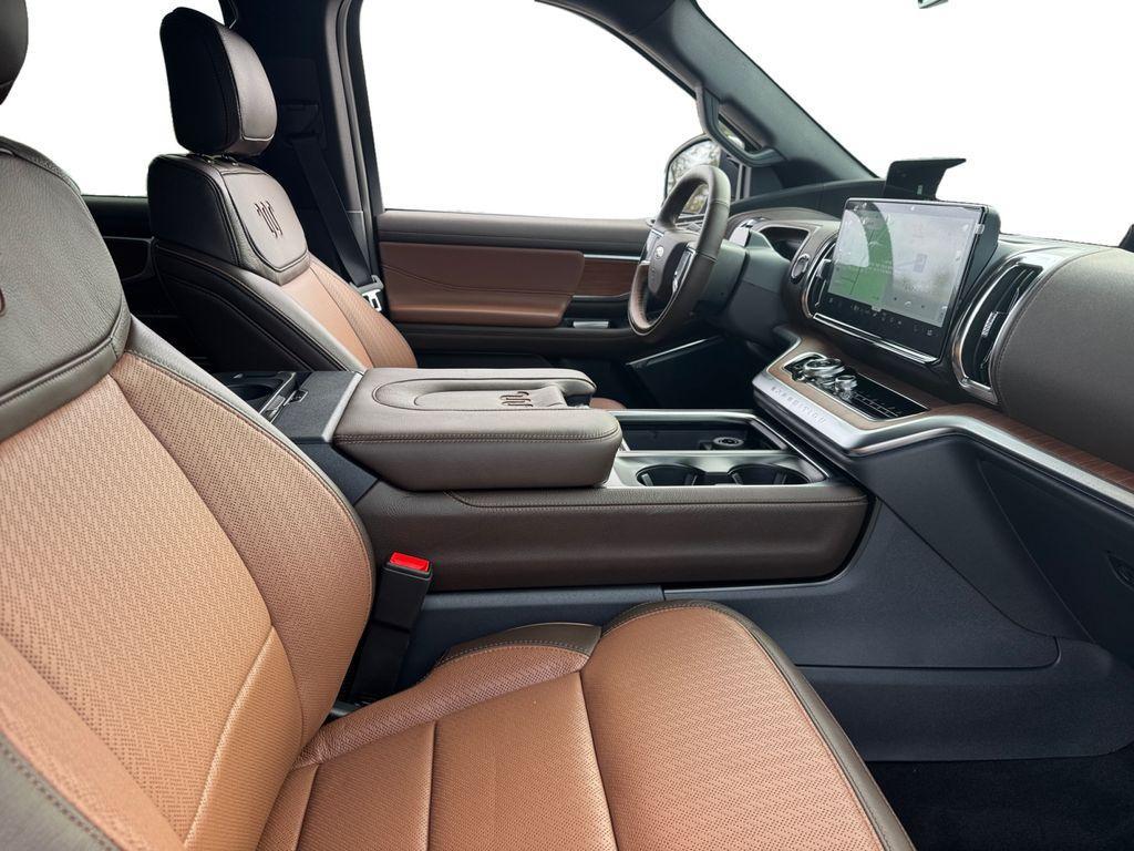 new 2025 Ford Expedition car, priced at $86,089