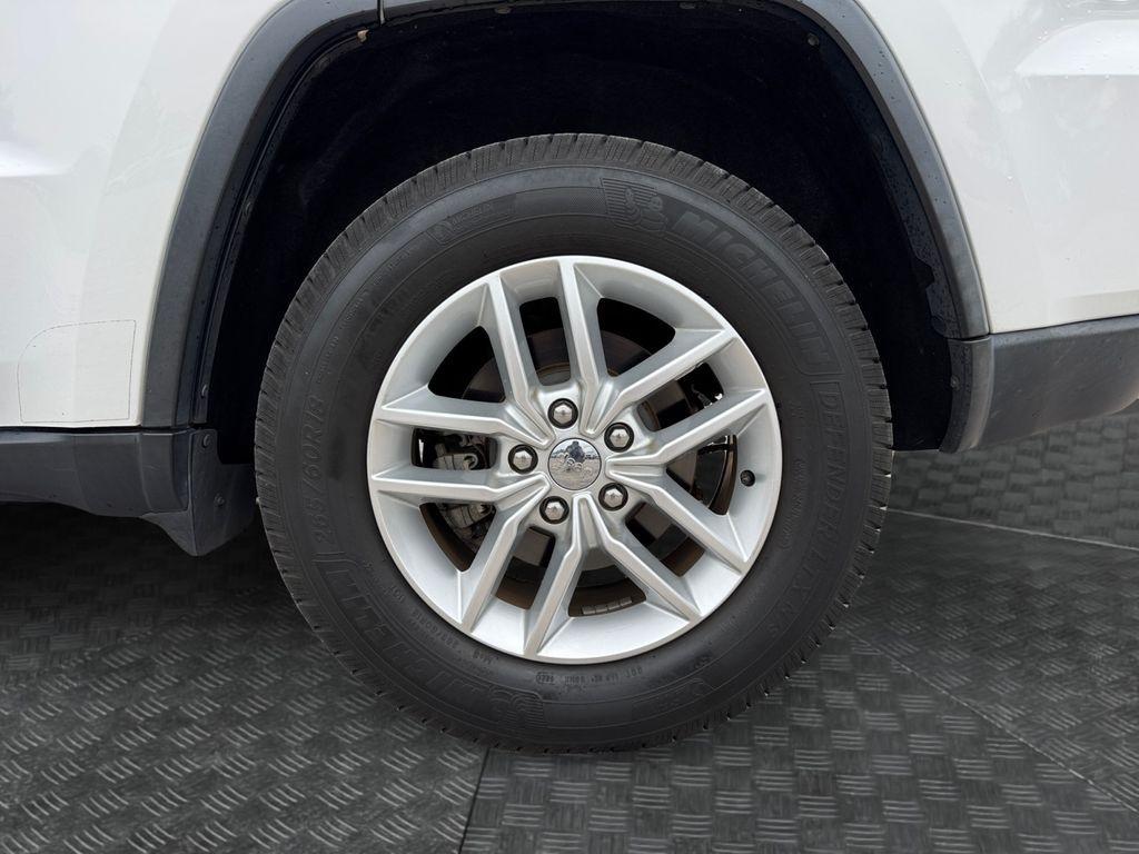 used 2017 Jeep Grand Cherokee car, priced at $12,723