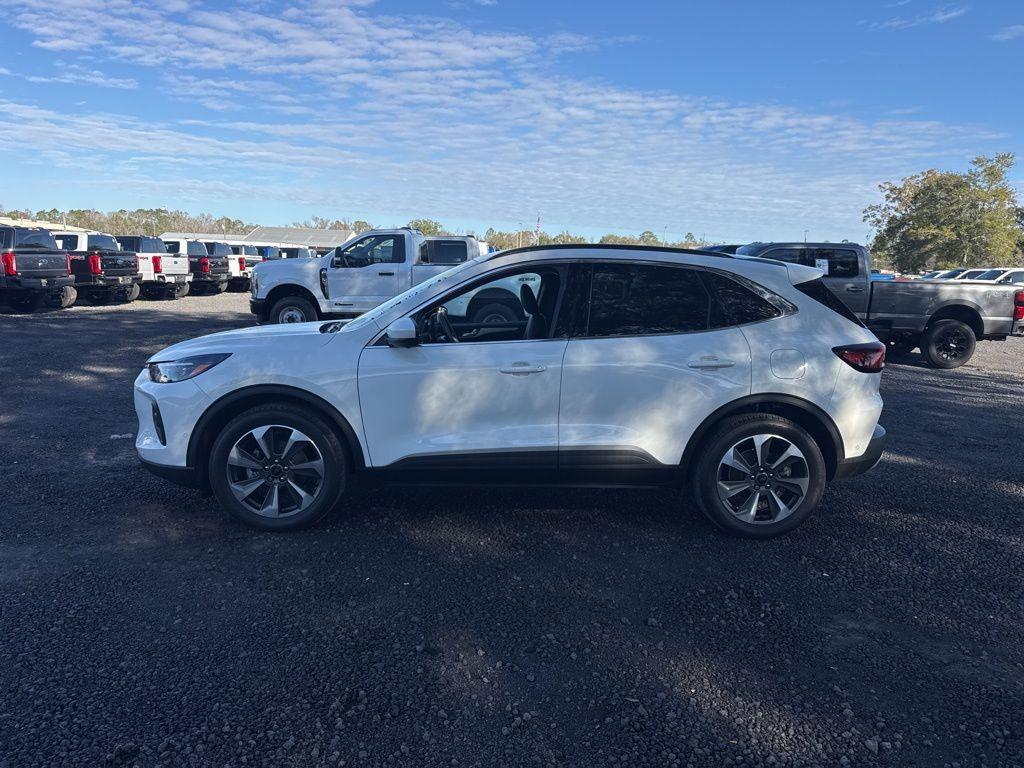 used 2024 Ford Escape car, priced at $31,990