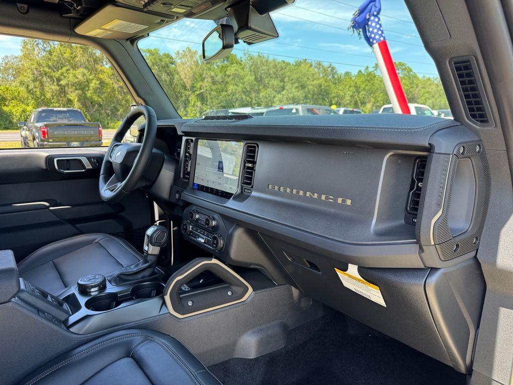 new 2025 Ford Bronco car, priced at $55,538