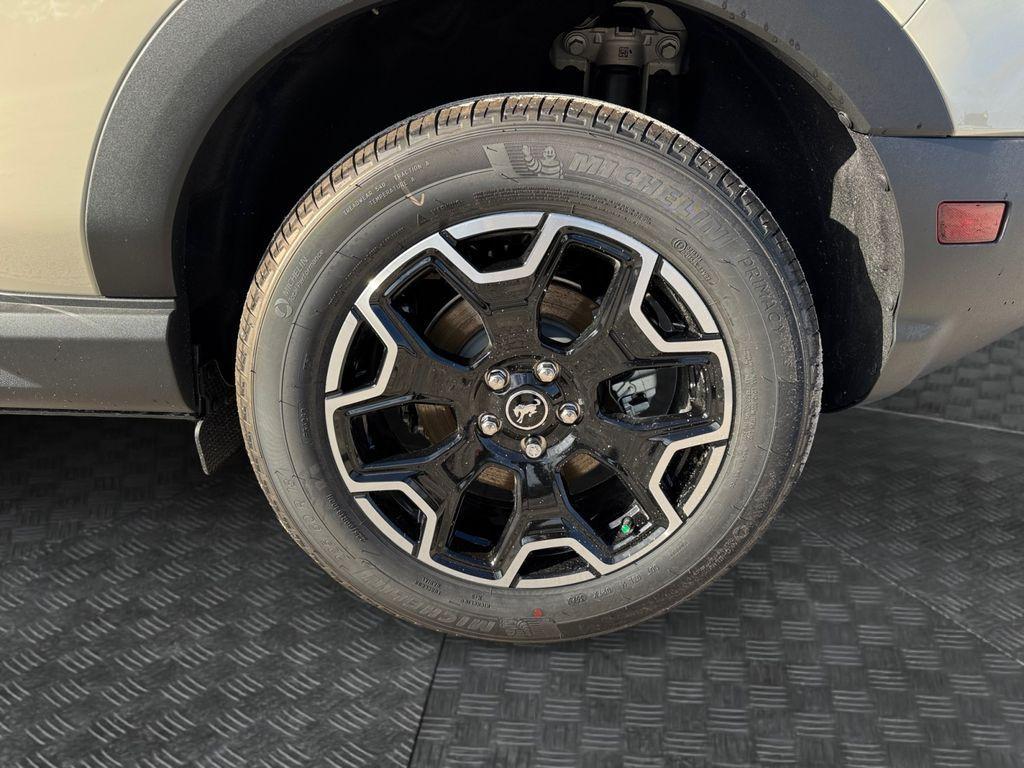 new 2025 Ford Bronco Sport car, priced at $37,180