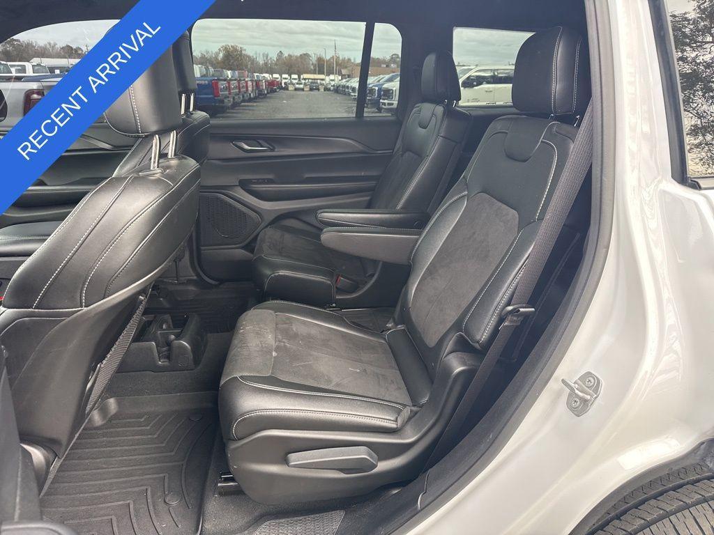 used 2024 Jeep Grand Cherokee L car, priced at $31,388