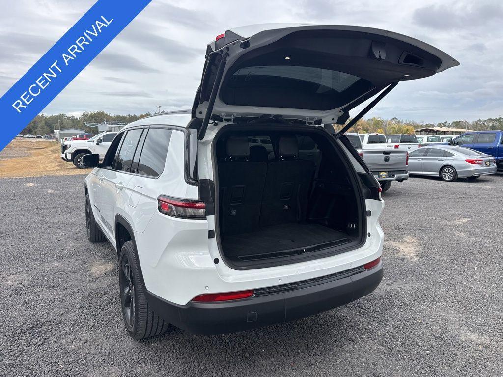 used 2024 Jeep Grand Cherokee L car, priced at $31,388