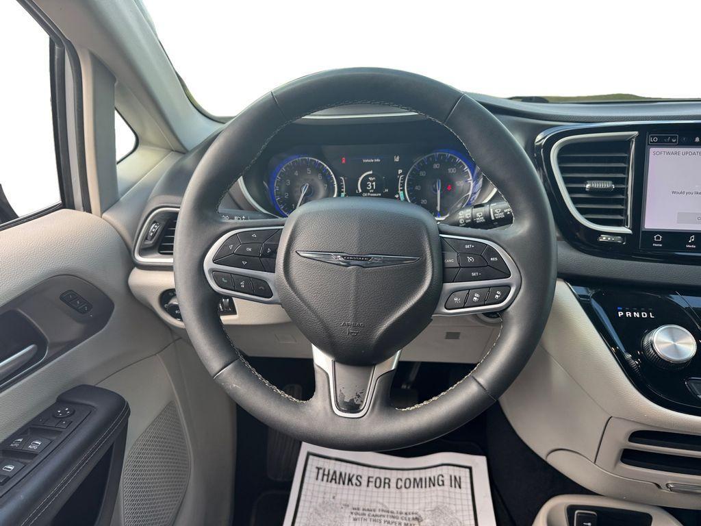 used 2024 Chrysler Pacifica car, priced at $27,987