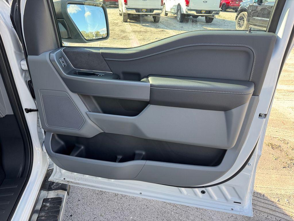 new 2025 Ford F-150 car, priced at $45,623