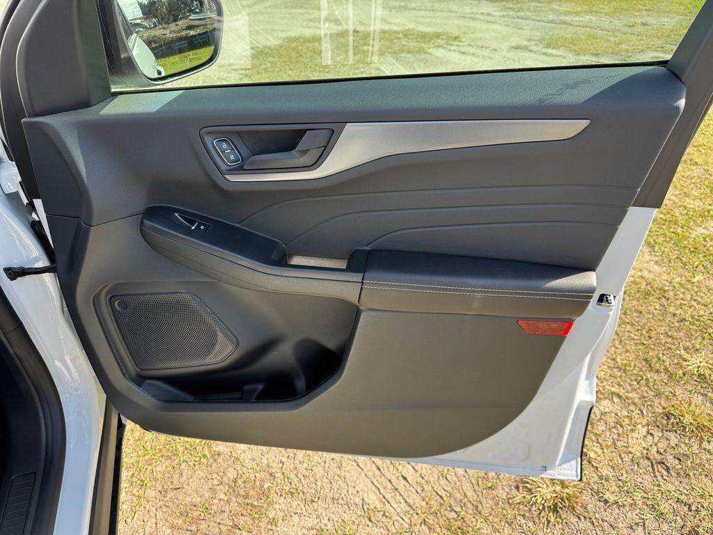 new 2026 Ford Escape car, priced at $28,191