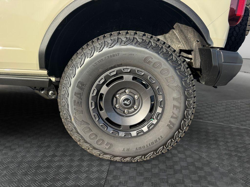 new 2025 Ford Bronco car, priced at $50,304