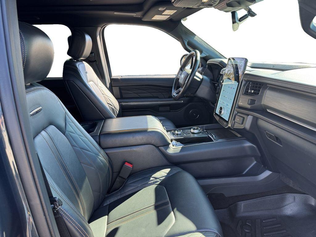 used 2023 Ford Expedition car, priced at $55,777