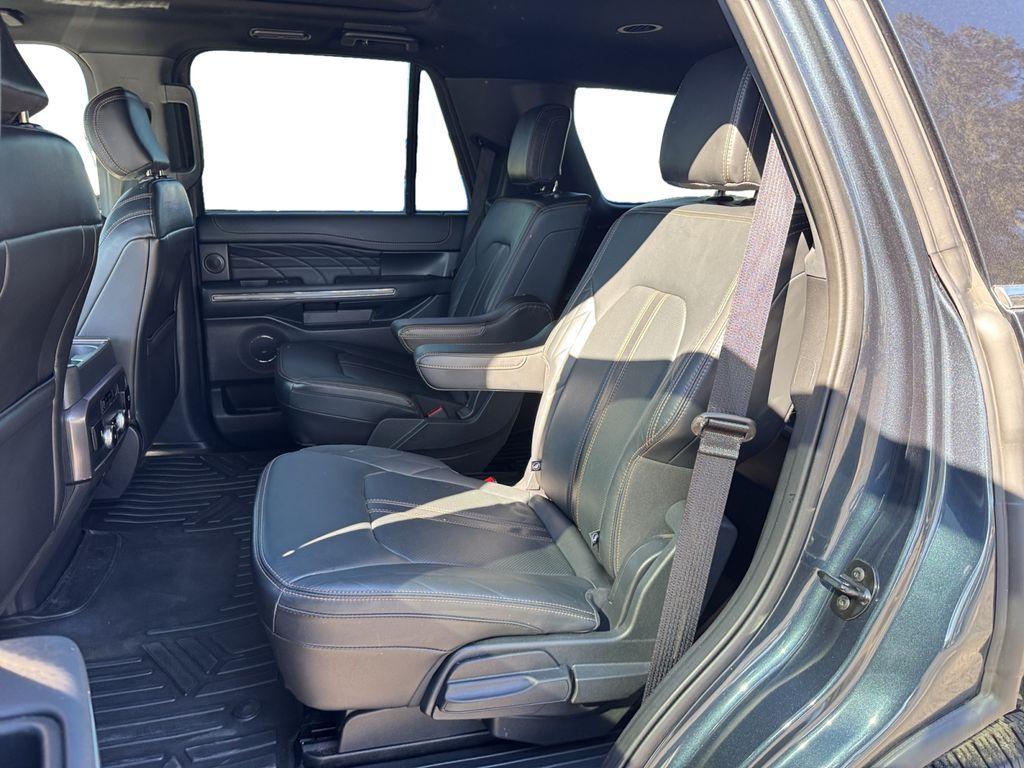used 2023 Ford Expedition car, priced at $55,777
