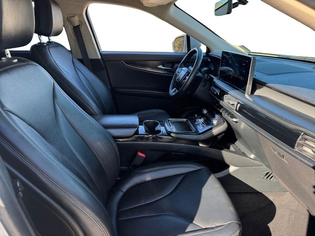 used 2022 Lincoln Nautilus car, priced at $27,293