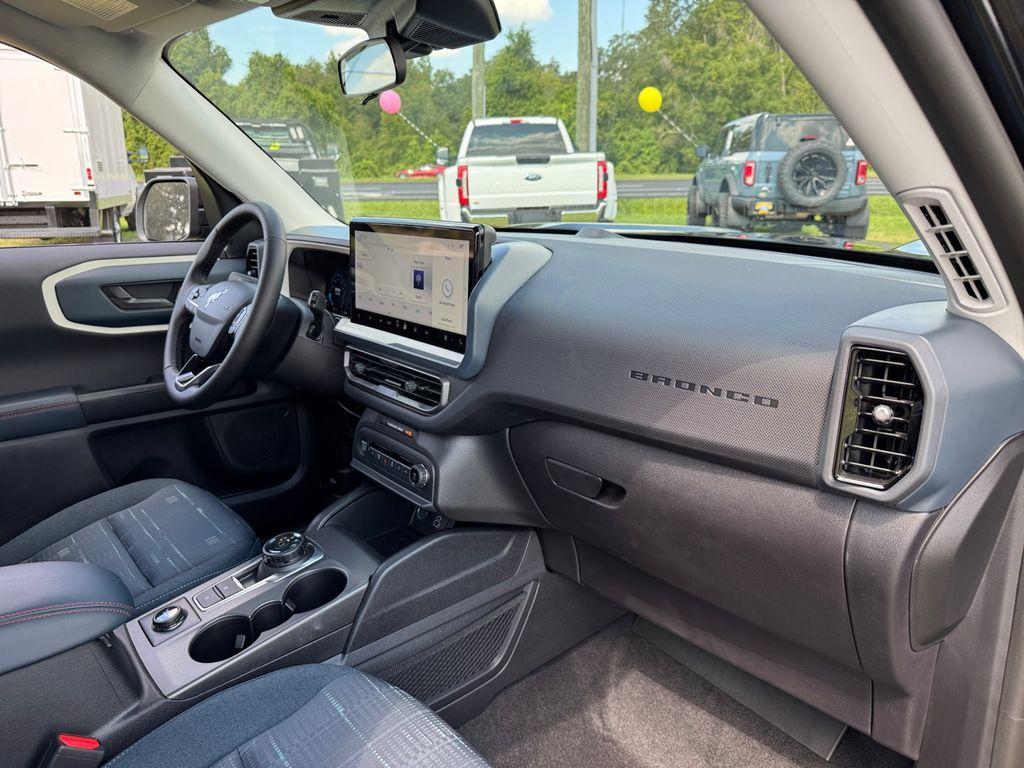 new 2025 Ford Bronco Sport car, priced at $31,999