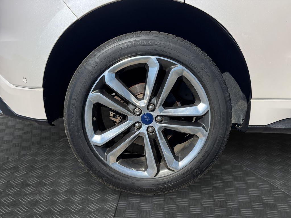 used 2018 Ford Edge car, priced at $15,440
