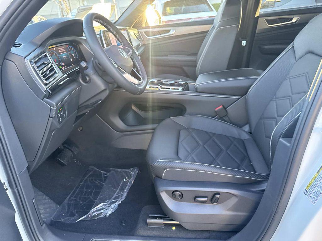 new 2026 Volkswagen Atlas Cross Sport car, priced at $47,637