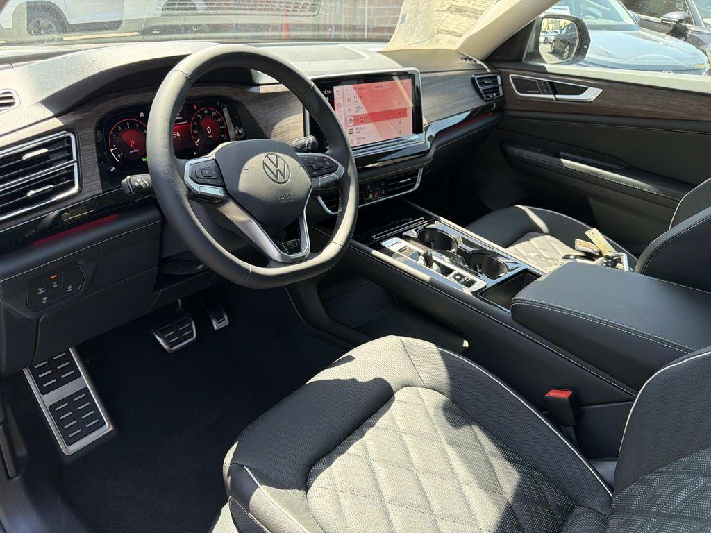 new 2026 Volkswagen Atlas car, priced at $58,455
