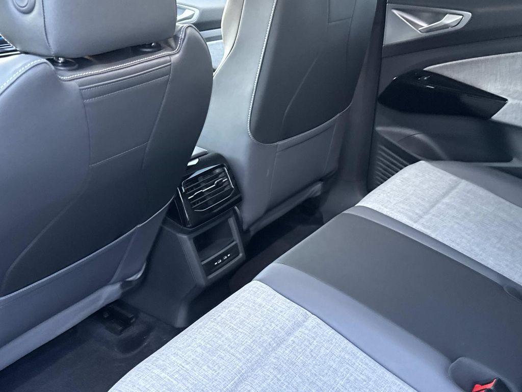 new 2026 Volkswagen ID.4 car, priced at $51,429