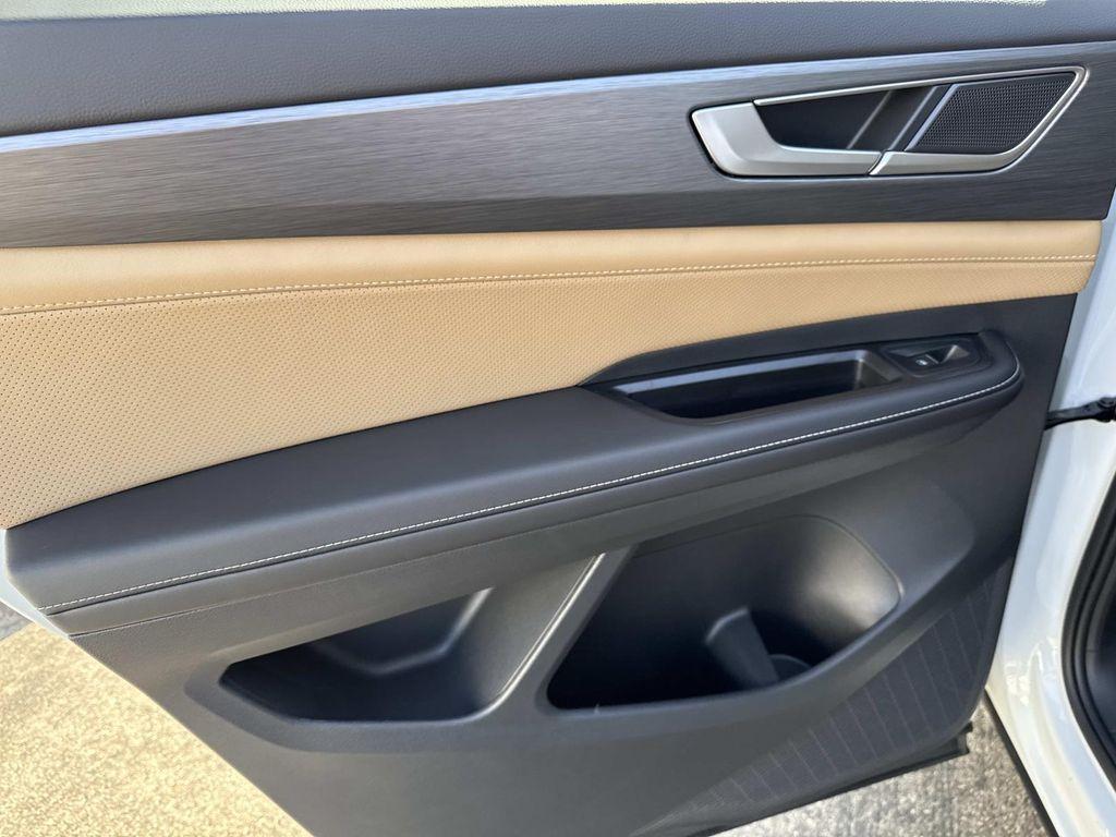 new 2026 Volkswagen Atlas Cross Sport car, priced at $40,526