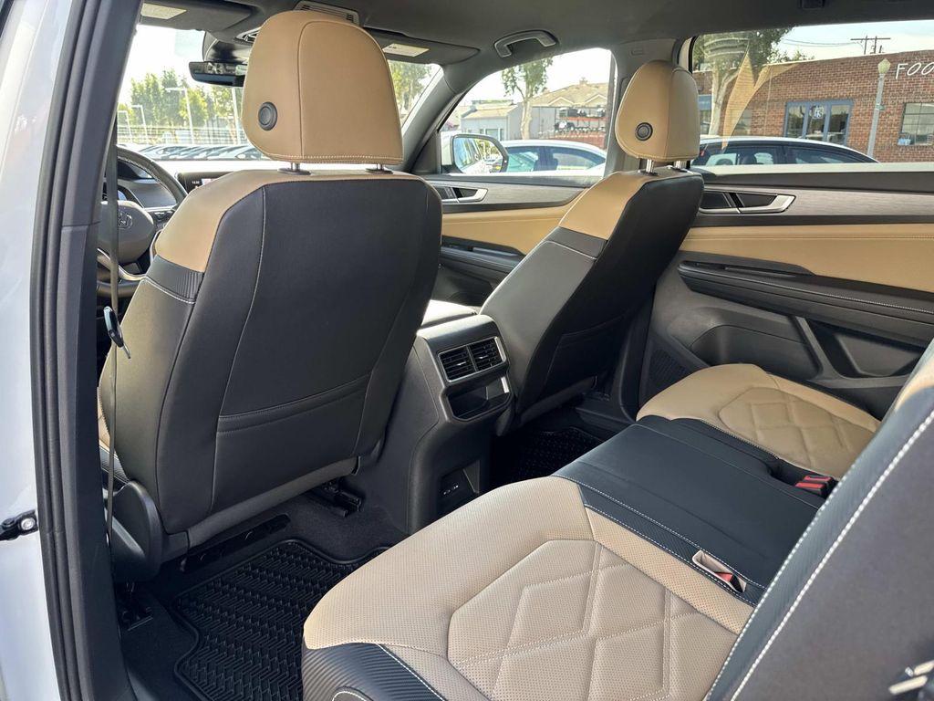 new 2026 Volkswagen Atlas Cross Sport car, priced at $40,526