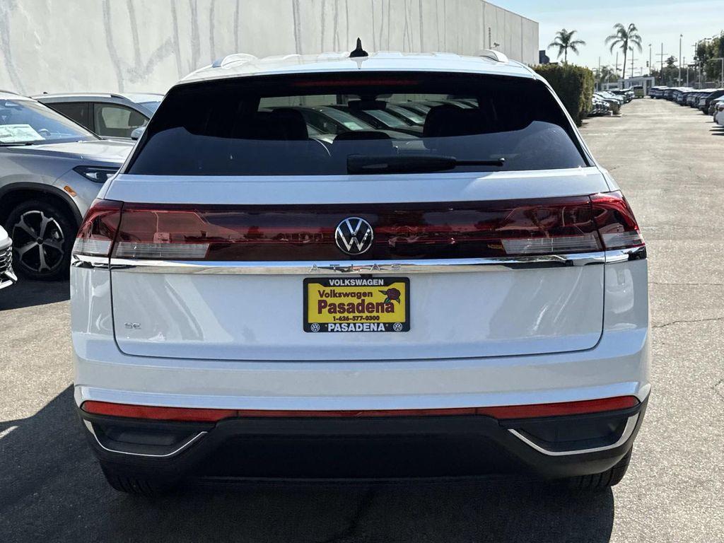 new 2026 Volkswagen Atlas Cross Sport car, priced at $40,526