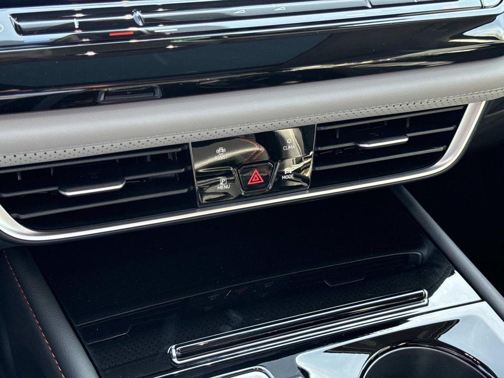 new 2026 Volkswagen Atlas car, priced at $51,428