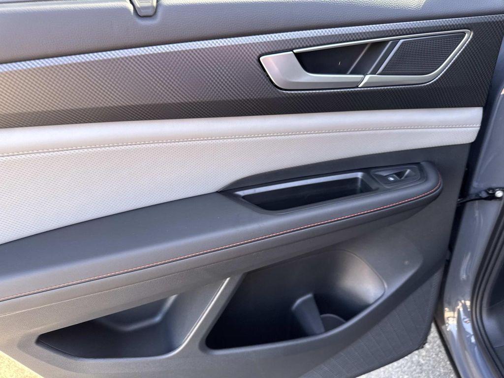 new 2026 Volkswagen Atlas car, priced at $51,428