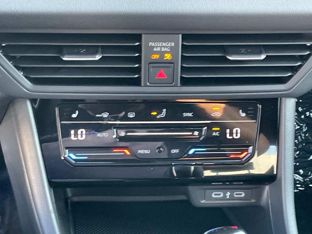 new 2025 Volkswagen Jetta car, priced at $25,500