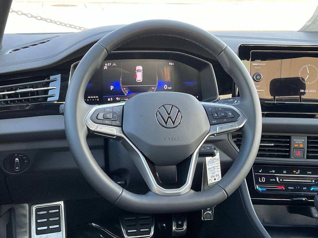 new 2025 Volkswagen Jetta car, priced at $25,500