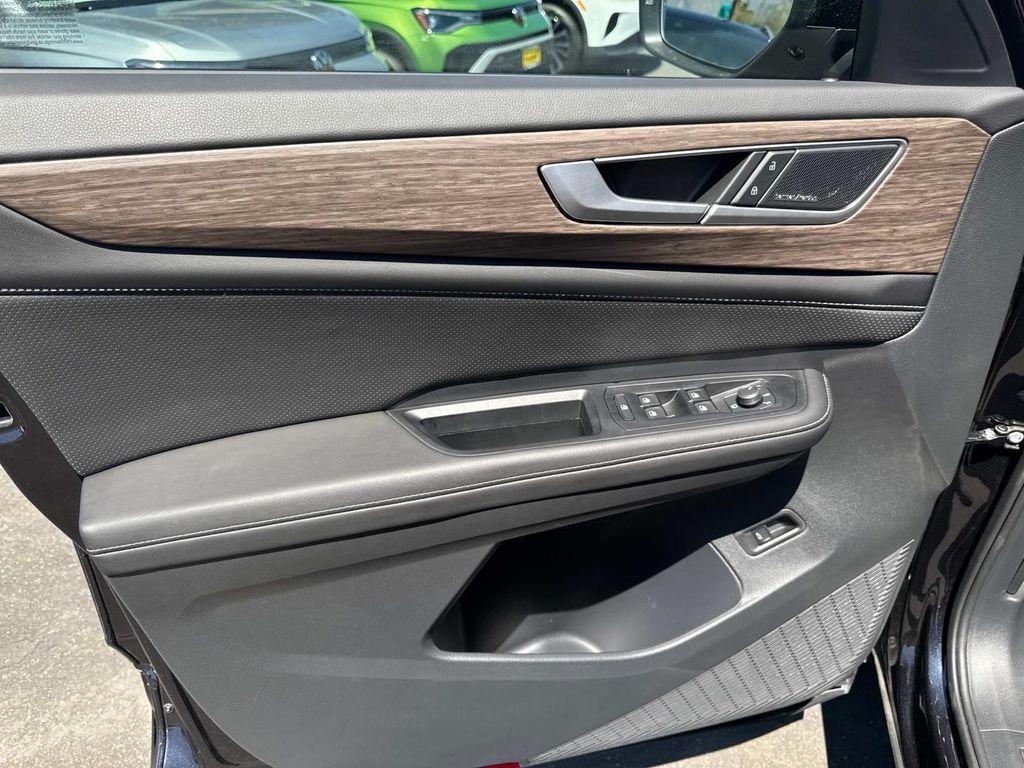 used 2025 Volkswagen Atlas car, priced at $42,500