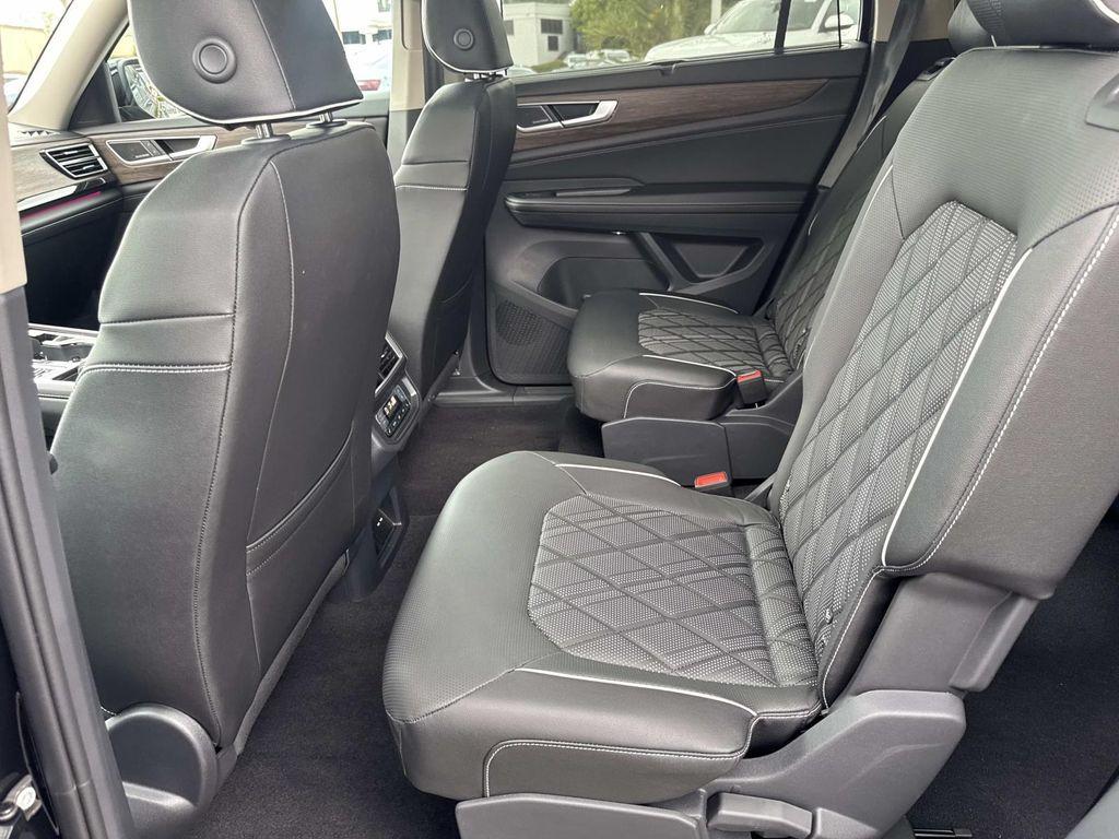 new 2026 Volkswagen Atlas car, priced at $57,500